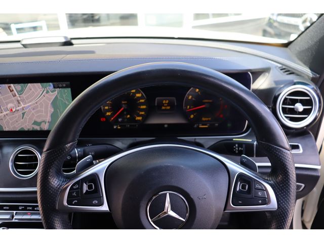 MERCEDES BENZ E-Class sedan