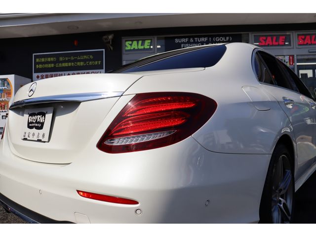 MERCEDES BENZ E-Class sedan