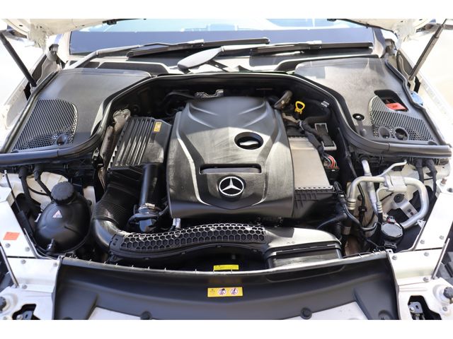 MERCEDES BENZ E-Class sedan