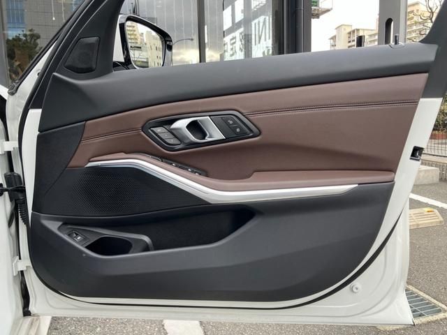 BMW 3 Series sedan