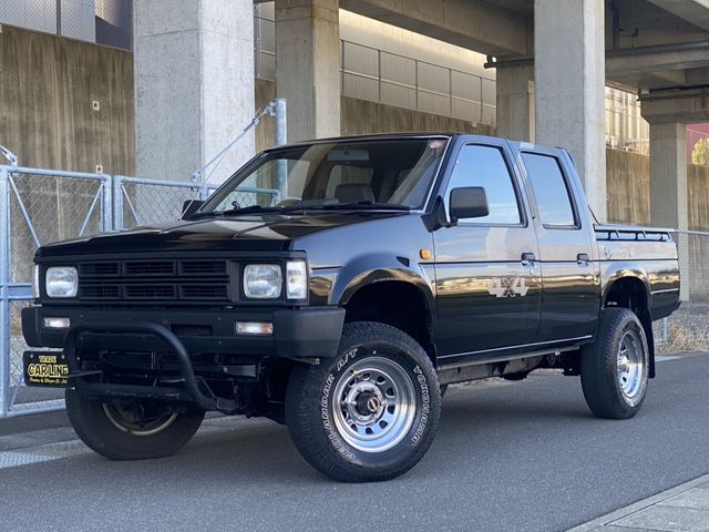 DATSUN 4WD