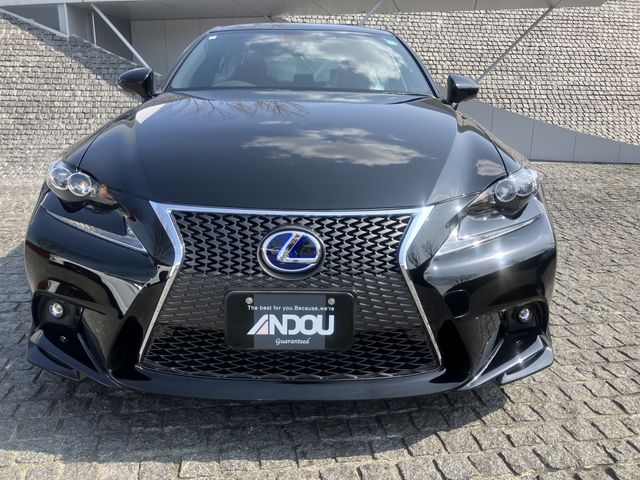 LEXUS IS300h