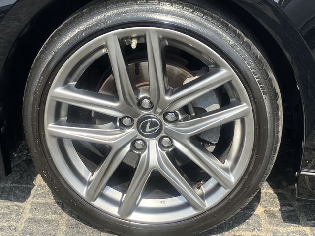 LEXUS IS300h