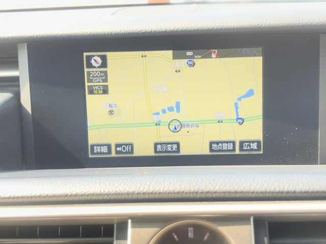 LEXUS IS300h