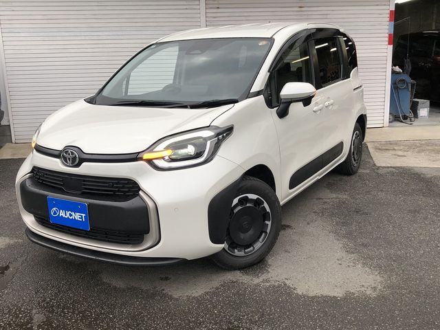 SIENTA HYBRID
