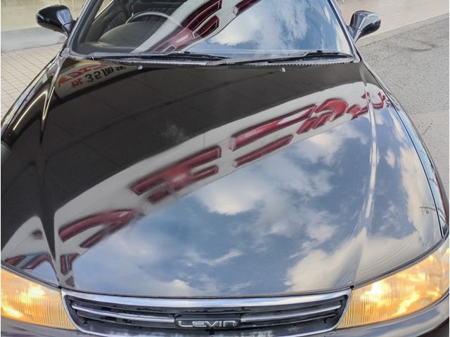 COROLLA LEVIN