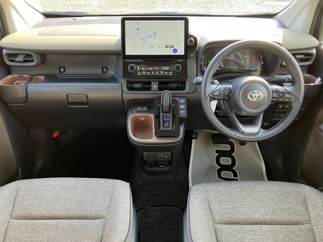 SIENTA HYBRID