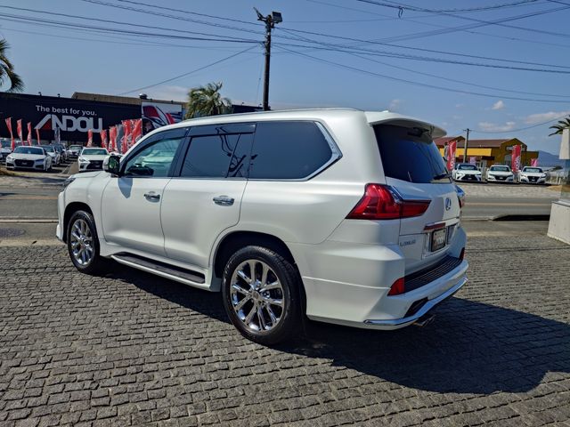 LEXUS LX570 AWD