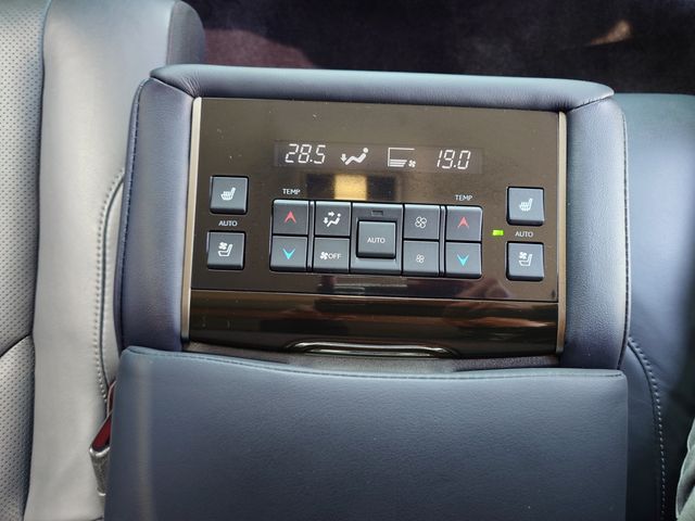 LEXUS LX570 AWD