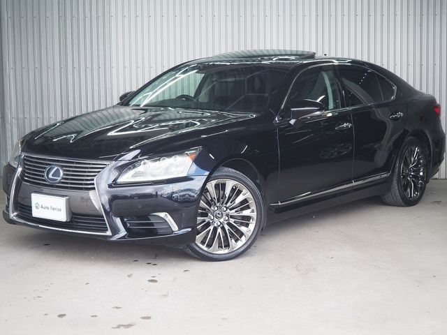 LEXUS LS600h