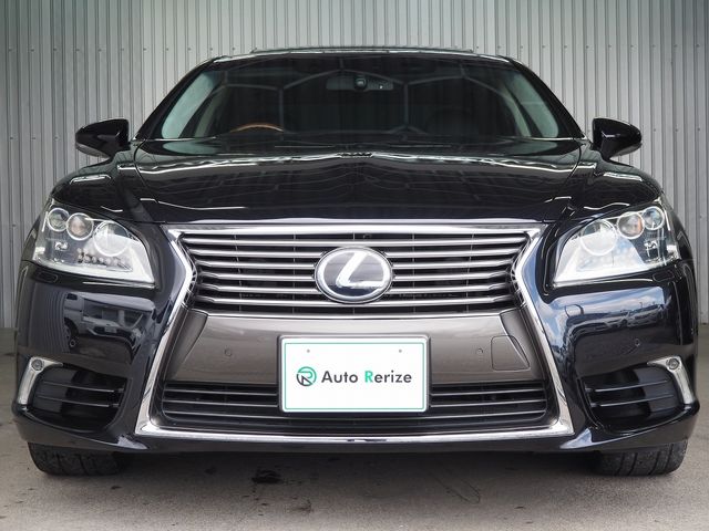 LEXUS LS600h