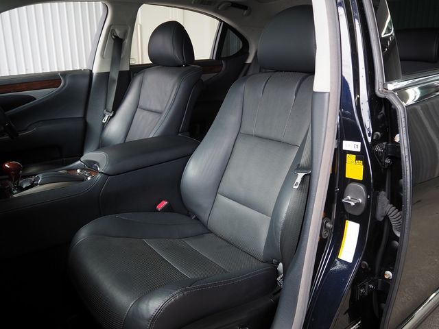 LEXUS LS600h