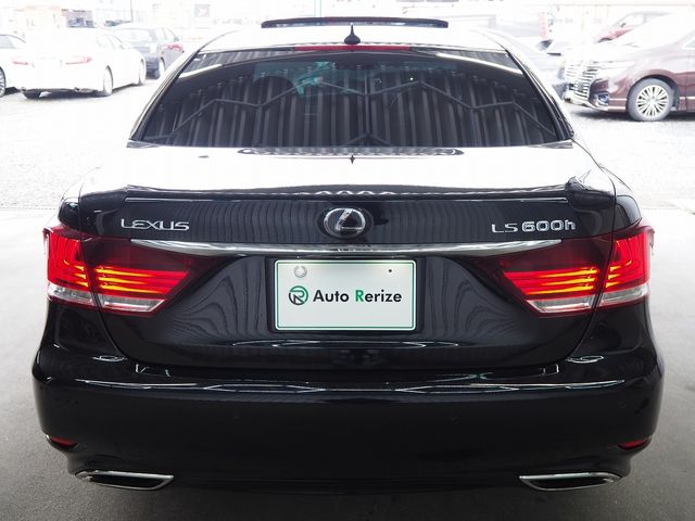 LEXUS LS600h