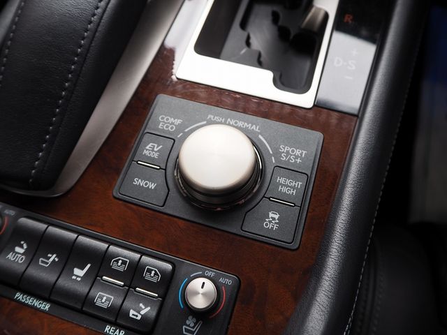 LEXUS LS600h