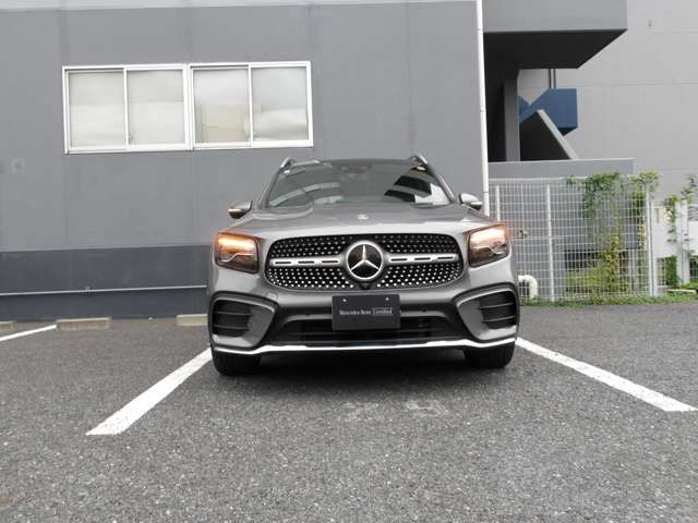 MERCEDES BENZ GLB