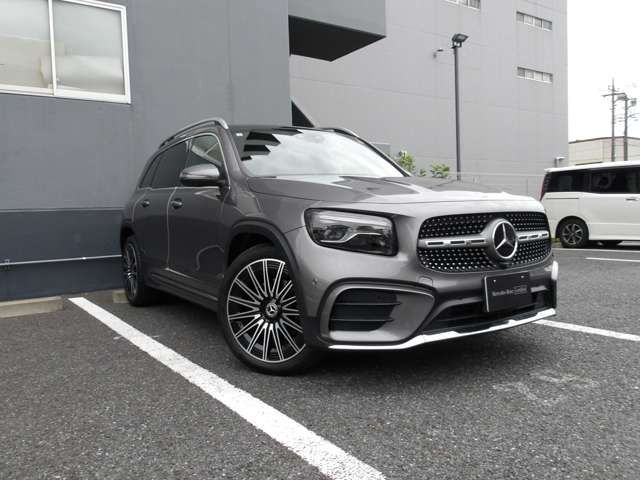 MERCEDES BENZ GLB