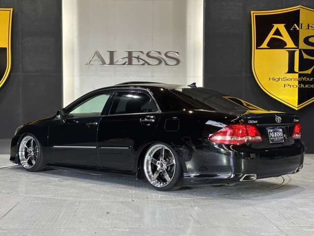 CROWN sedan