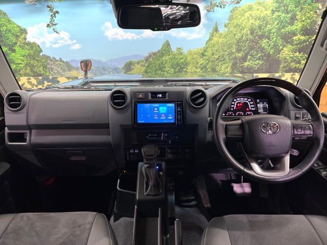 LANDCRUISER 70
