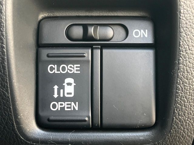 N BOX