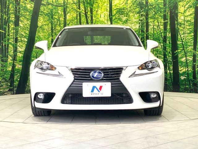 LEXUS IS300h