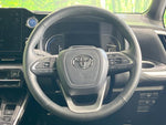 VOXY HYBRID