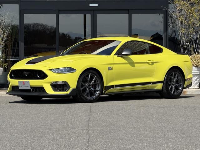 FORD MUSTANG