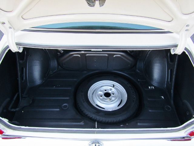 COROLLA sedan