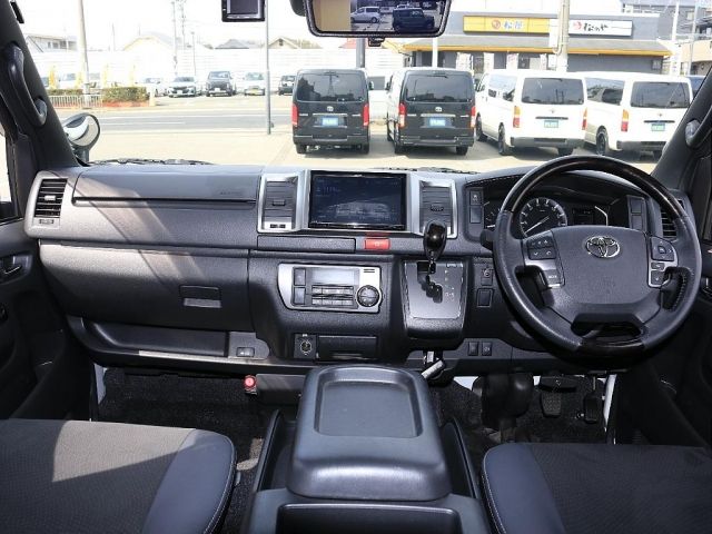 HIACE van 4WD
