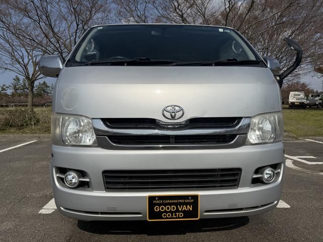 HIACE van 4WD