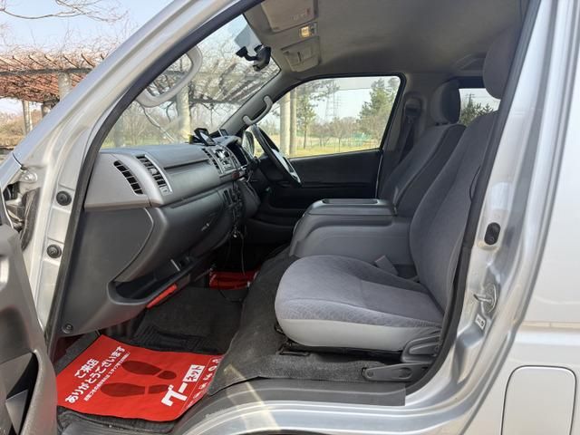 HIACE van 4WD