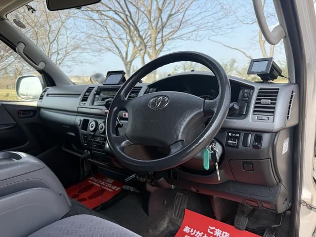 HIACE van 4WD
