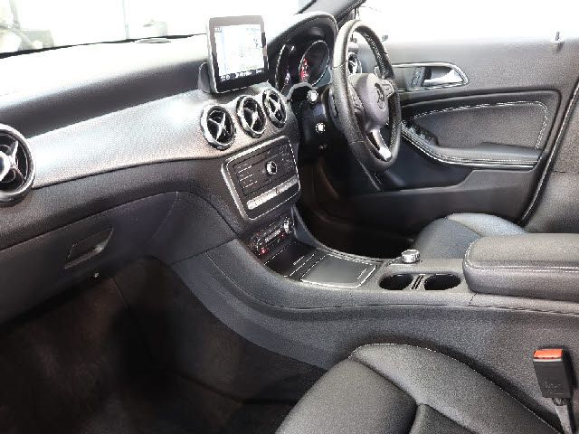 MERCEDES BENZ GLA class