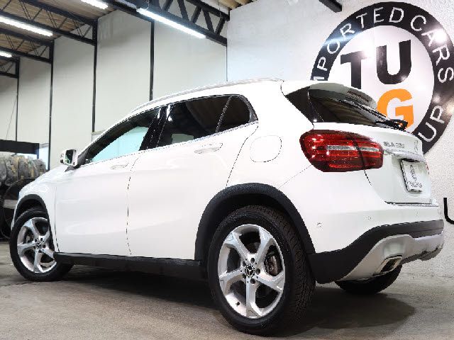 MERCEDES BENZ GLA class