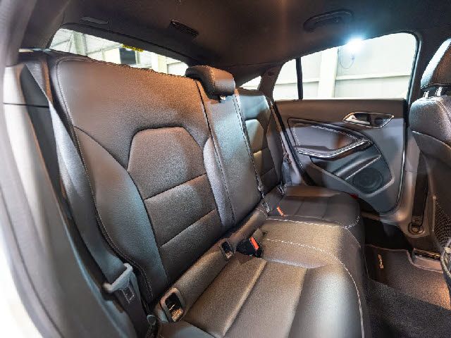 MERCEDES BENZ CLA Shooting Brake