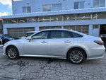 CROWN sedan hybrid 4WD