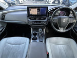 CROWN sedan hybrid 4WD