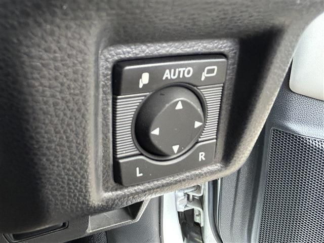CROWN sedan hybrid 4WD