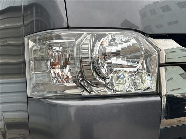 HIACE van 4WD