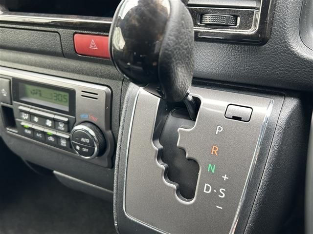 HIACE van 4WD