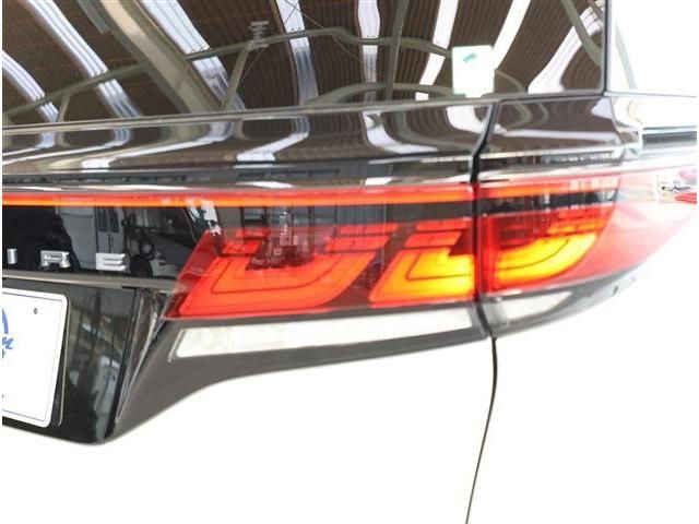 VELLFIRE  HYBRID