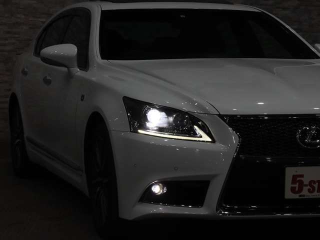 LEXUS LS460