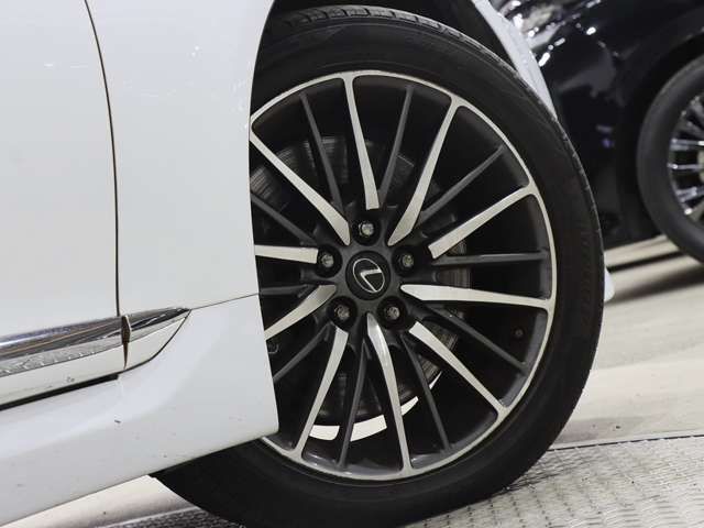 LEXUS LS460
