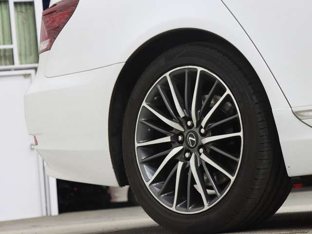 LEXUS LS460