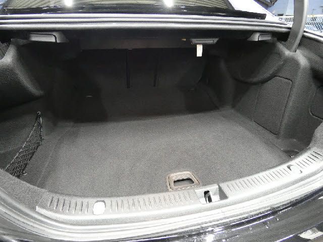 MERCEDES BENZ E-Class sedan