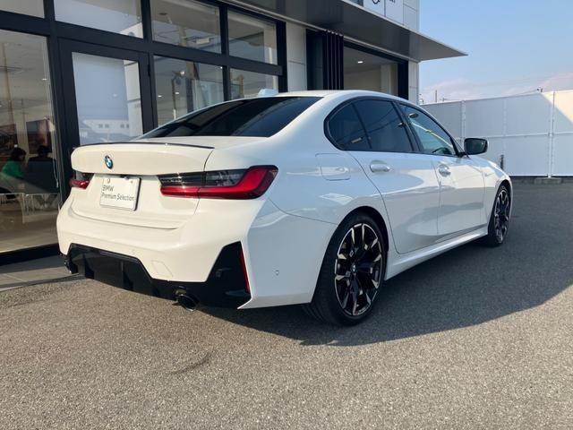 BMW 3 Series sedan
