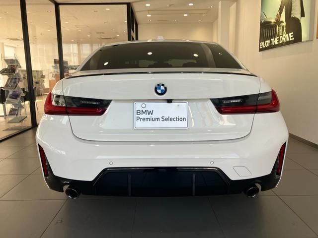 BMW 3 Series sedan