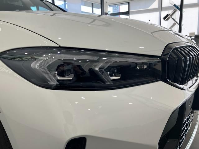 BMW 3 Series sedan