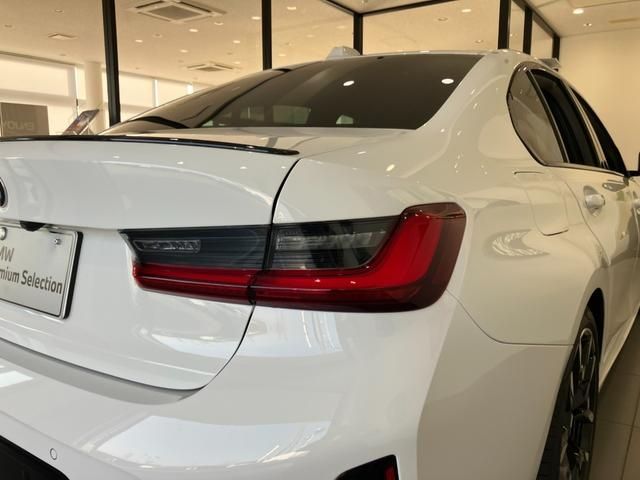 BMW 3 Series sedan