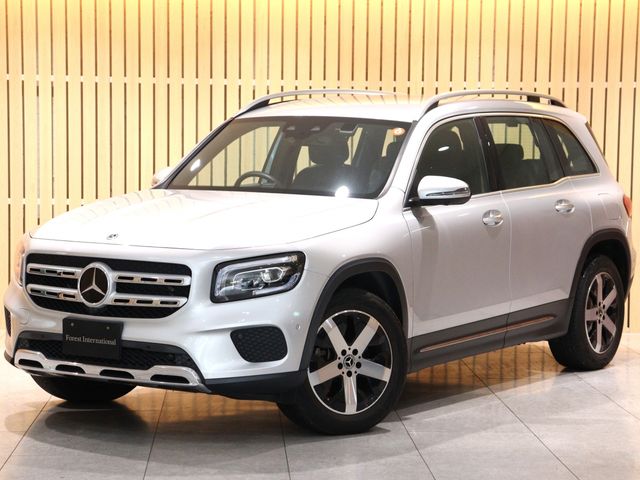 MERCEDES BENZ GLB
