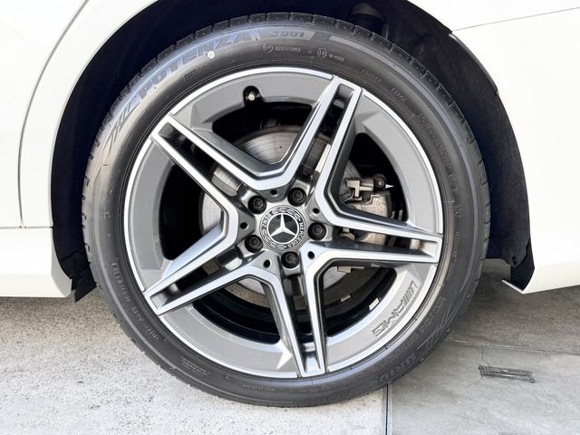 MERCEDES BENZ C class sedan HYBRID
